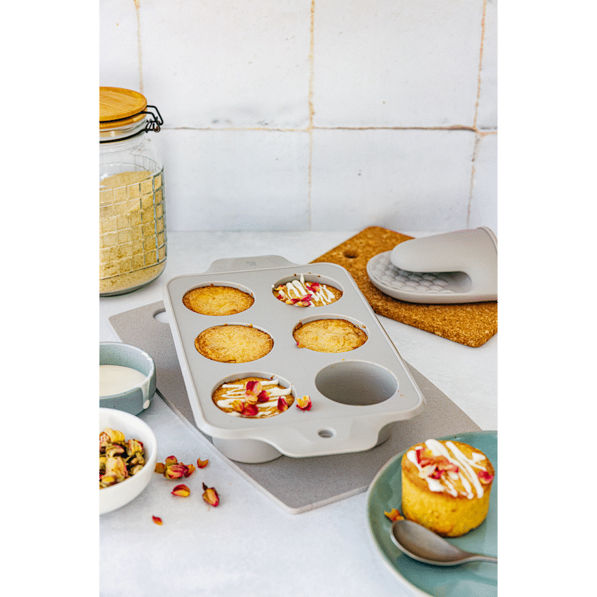 Kitchen Inspire 6 Cup Muffin Pan - Image 2
